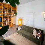 Theleaf - Design Apartment & Cafe